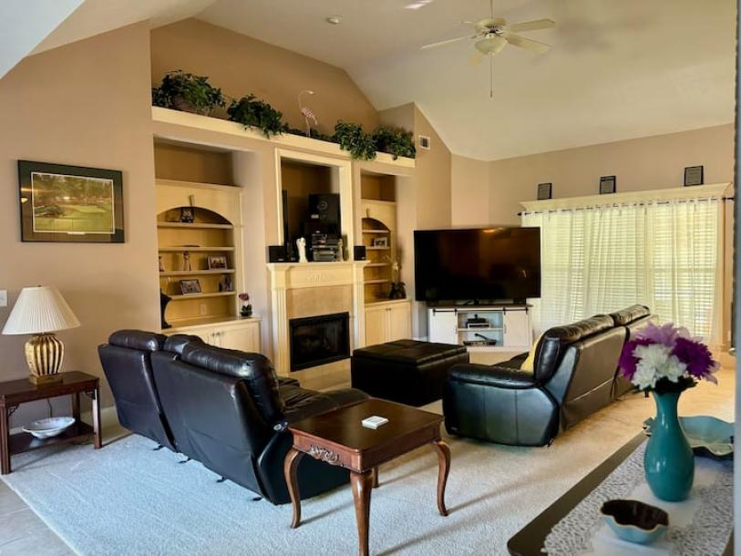Entire home in Martinez, Georgia 8 guests4 bedrooms4 beds2 baths-3