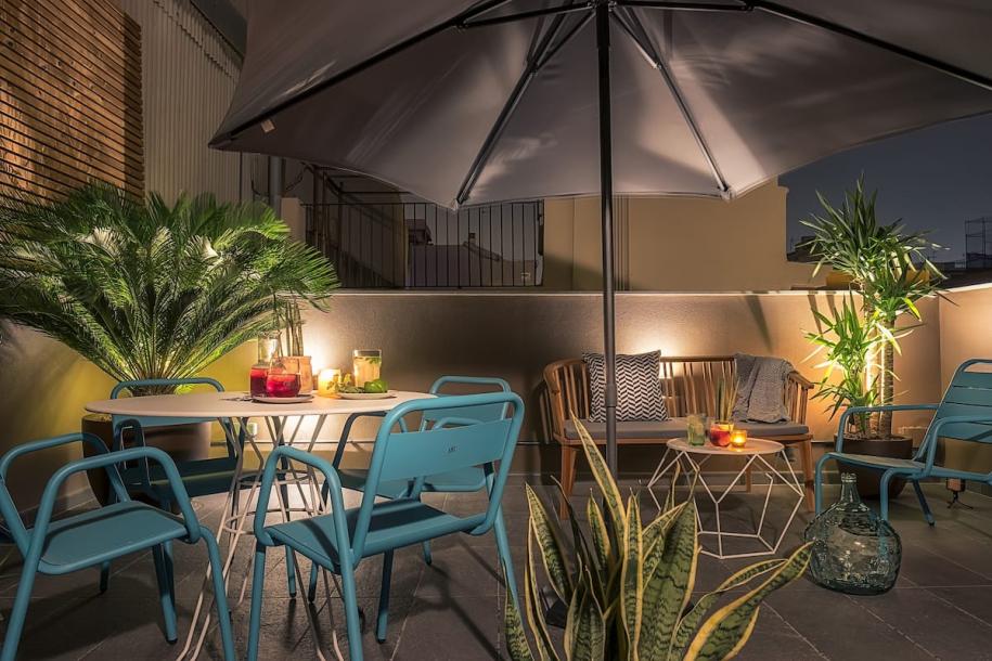 Entire rental unit in Barcelona, Spain 2 guests1 bedroom1 bed1 bath-3