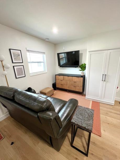 Entire guesthouse in Orlando, Florida 2 guests1 bedroom1 bed1 bath-2