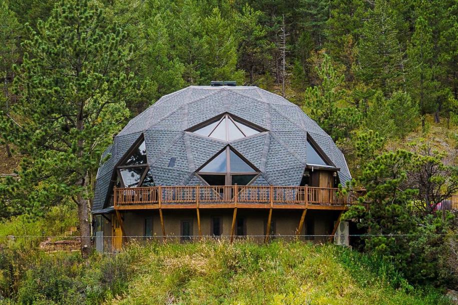 Dome in Estes Park, Colorado 6 guests3 bedrooms4 beds2.5 baths-19