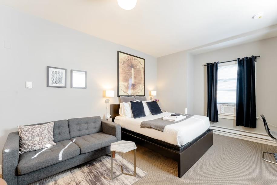 Entire rental unit in Seattle, Washington 2 guestsStudio1 bed1 bath-2