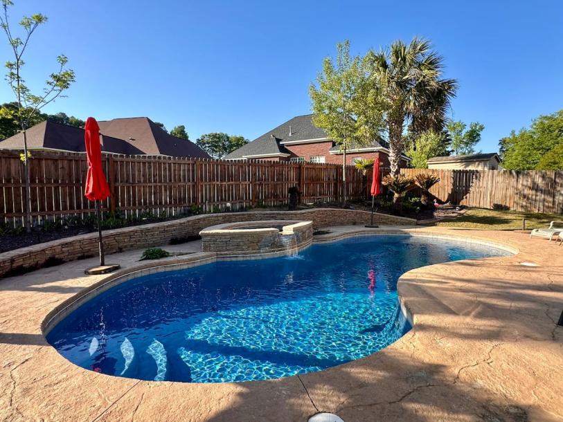 Entire home in Martinez, Georgia 8 guests4 bedrooms4 beds2 baths-13