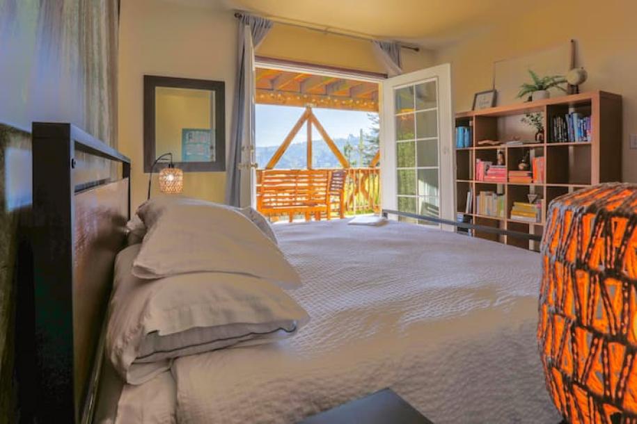 Entire guest suite in Mill Valley, California 3 guests1 bedroom2 beds1 bath-12