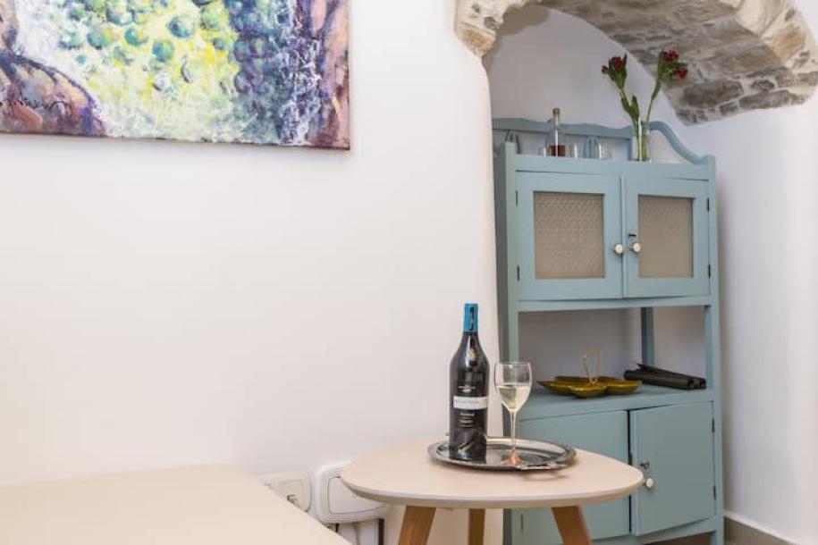 Entire rental unit in Naxos, Greece 5 guests2 bedrooms3 beds1.5 baths-4