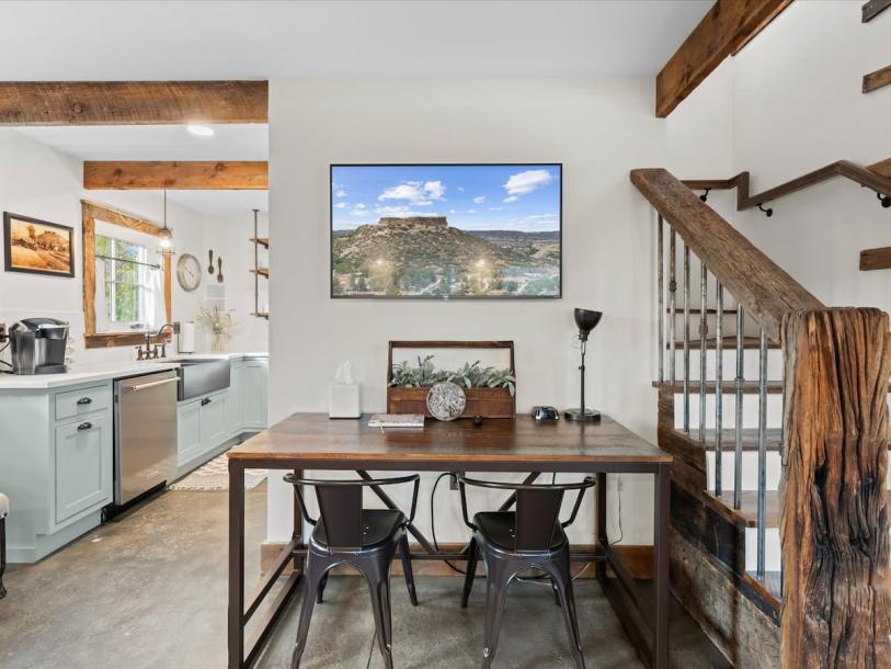 Entire home in Castle Rock, Colorado 2 guests1 bedroom1 bed1.5 baths-15