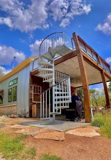 Entire cabin in Wimberley, Texas 4 guests2 bedrooms2 beds1 bath-14