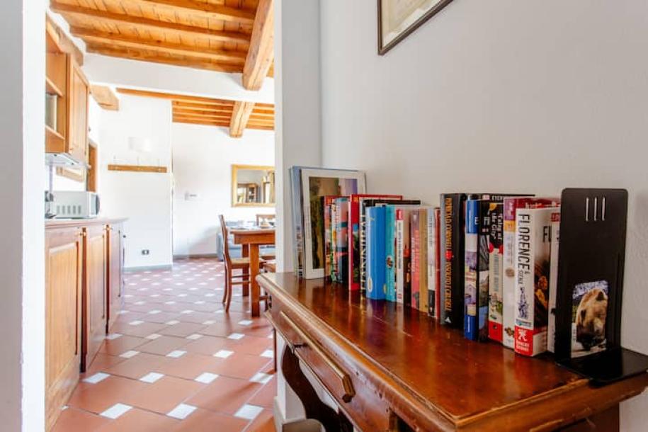 Entire rental unit in Florence, Italy 4 guests1 bedroom2 beds1 bath-17