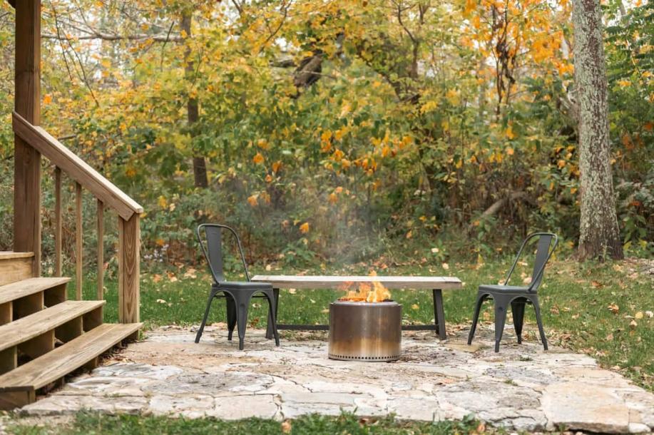Entire cabin in Madison, Indiana 4 guests2 bedrooms2 beds2 baths-6