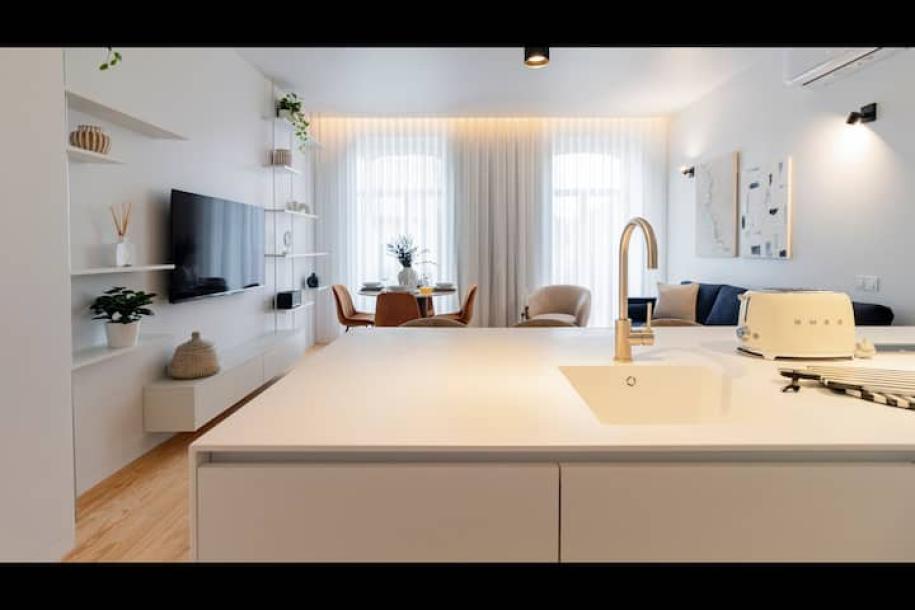 Entire rental unit in Porto, Portugal 4 guests1 bedroom2 beds1 bath-1