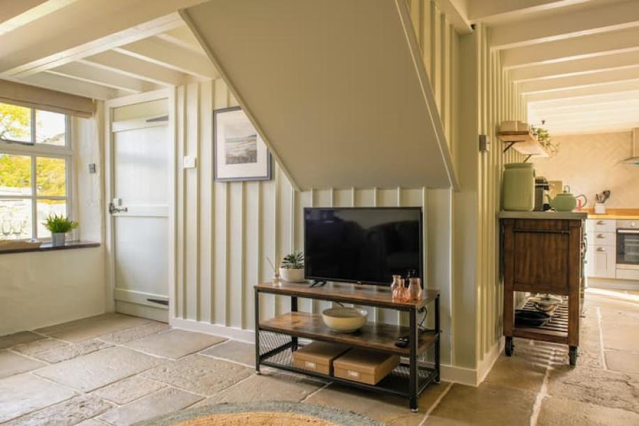 Barn in Conwy Principal Area, United Kingdom 4 guests2 bedrooms3 beds1 bath-14