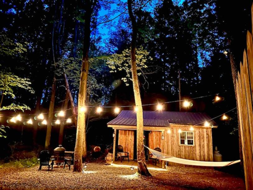 Entire guesthouse in Forestville, New York 4 guests1 bedroom2 beds1 bath-0