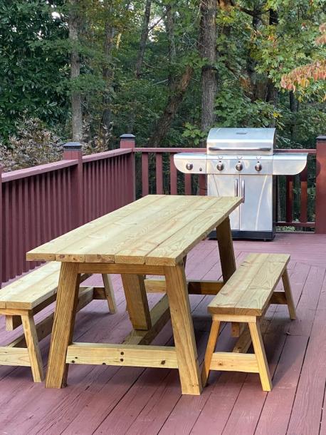 Farm stay in Valdese, North Carolina 6 guests2 bedrooms4 beds2 baths-4