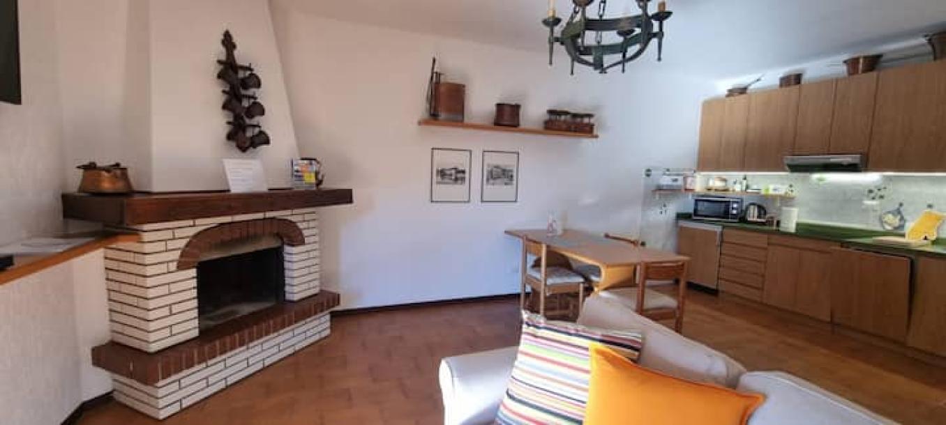 Entire condo in Perledo, Lecco, Italy 2 guests1 bedroom1 bed1 bath-4