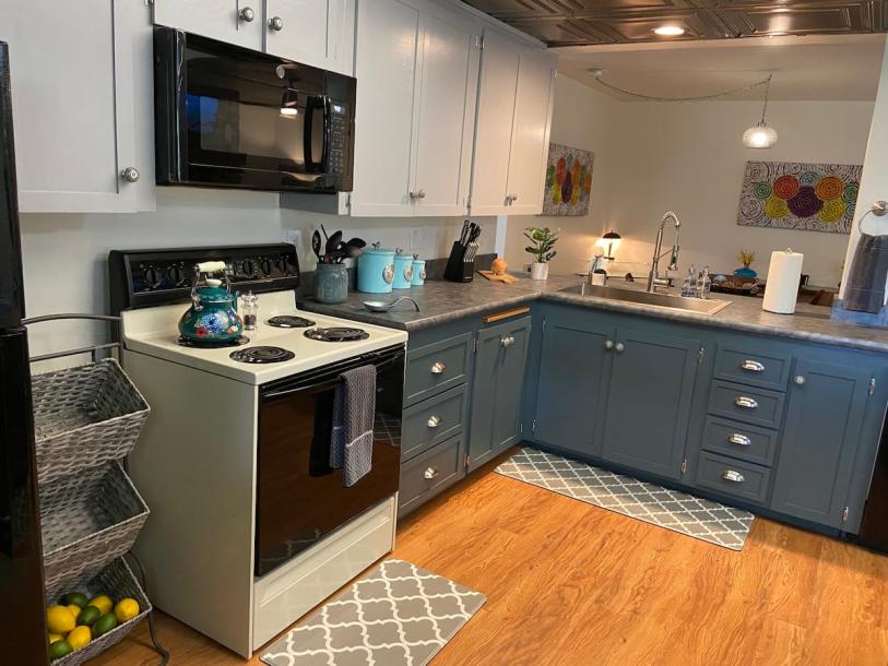 Entire rental unit in Port Angeles, Washington 4 guests1 bedroom2 beds1 bath-13