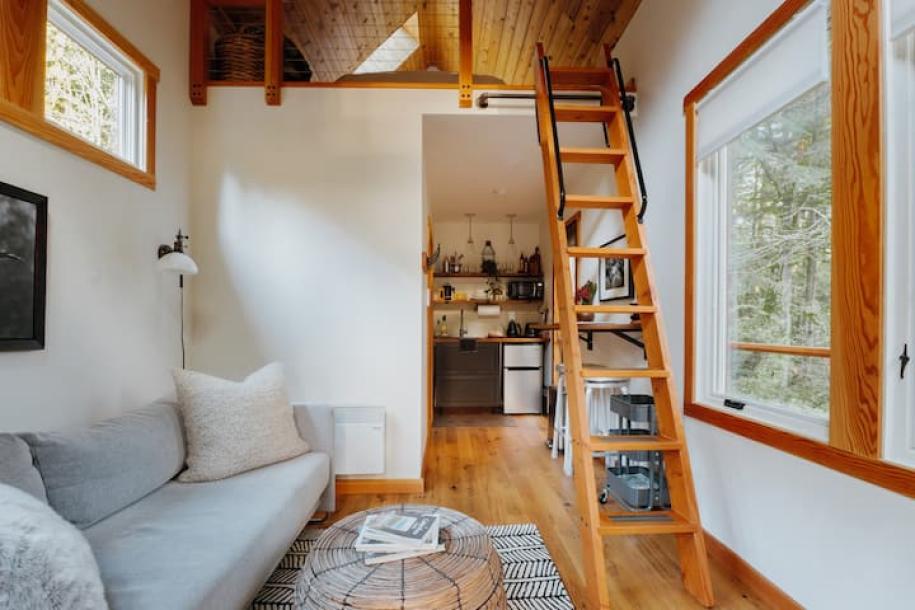 Entire cabin in Vashon, Washington 2 guests1 bedroom1 bed1 bath-19