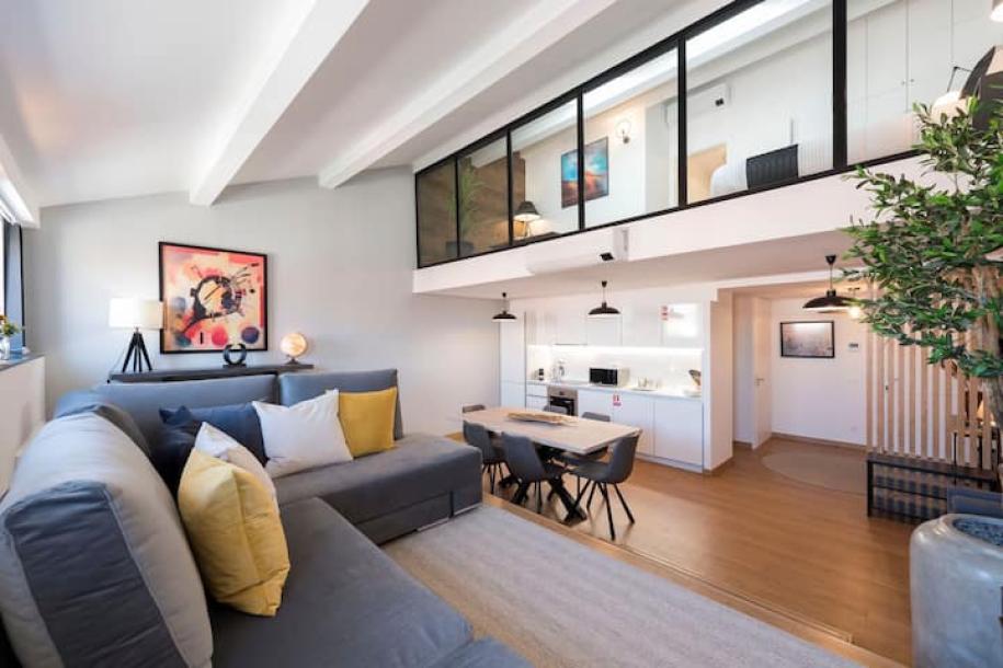 Entire rental unit in Porto, Portugal 4 guests1 bedroom2 beds2 baths-16