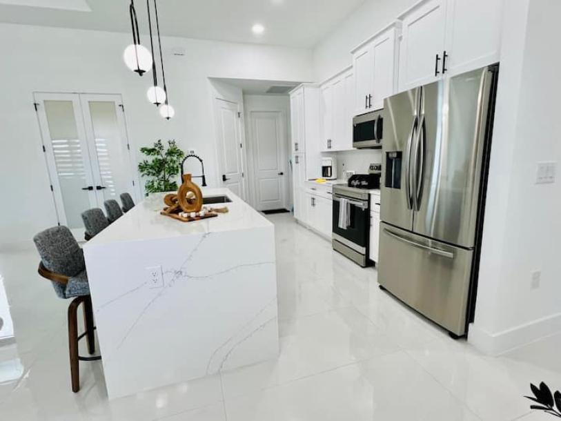 Orismay Luxury Home 319-15