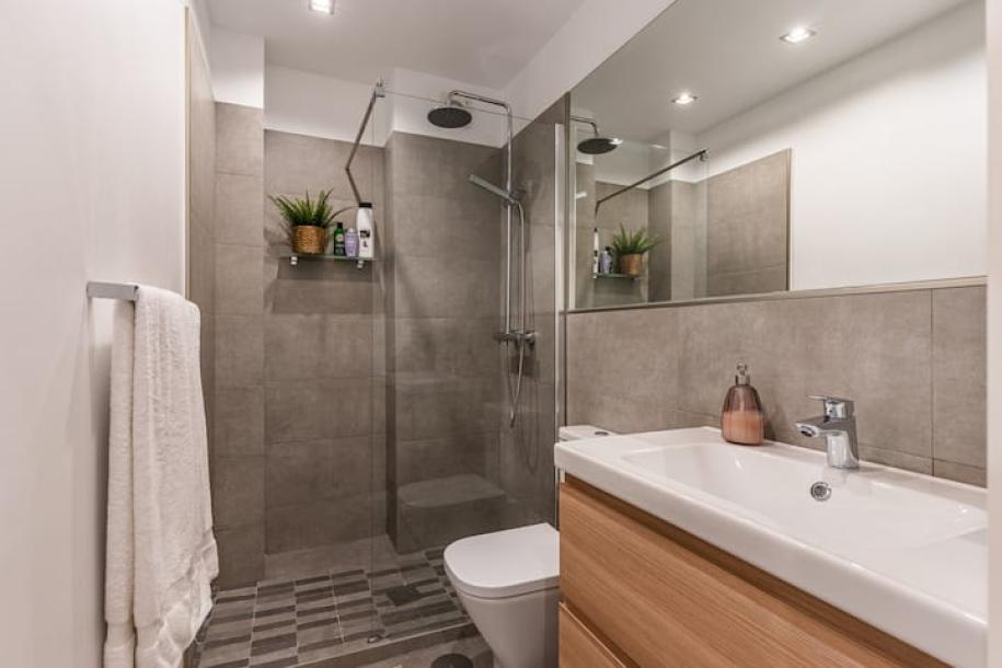 Entire rental unit in Madrid, Spain 2 guests1 bedroom1 bed1 bath-6