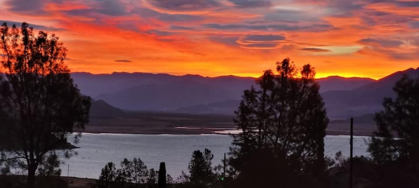 Tiny home in Lake Isabella, California 2 guests1 bedroom1 bed1 bath-3