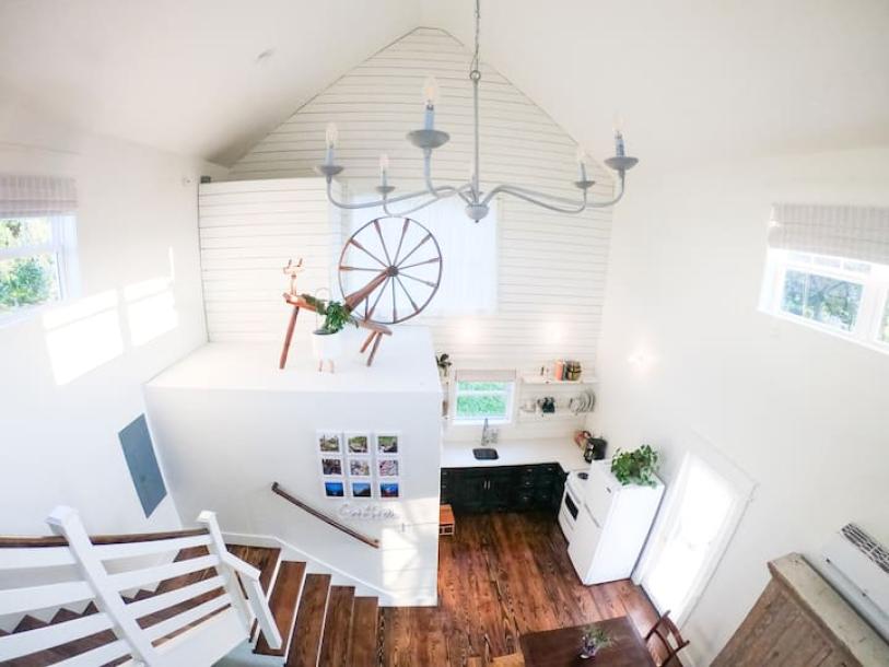 Entire cottage in Timberville, Virginia 2 guests1 bedroom1 bed1 bath-7