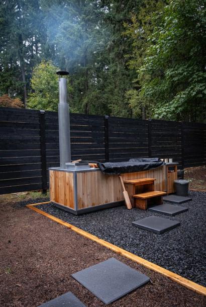 Entire cabin in Vashon, Washington 2 guests1 bedroom1 bed1 bath-5