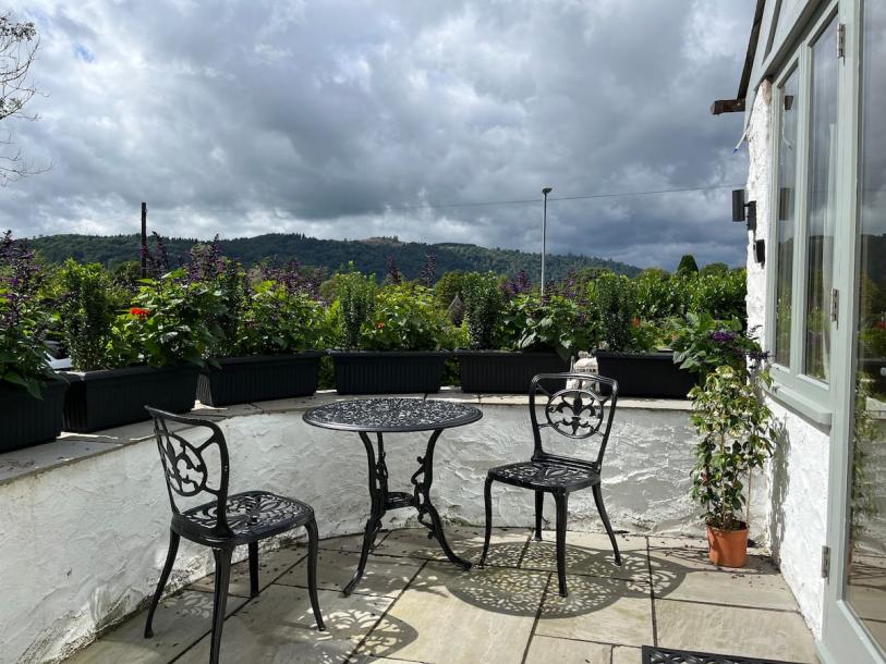 Barn in Bowness-on-Windermere, United Kingdom 2 guests1 bedroom1 bed1 bath-10
