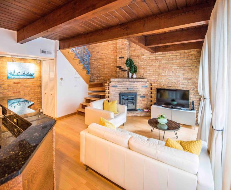 Entire condo in Chicago, Illinois 2 guests1 bedroom1 bed1 bath-14