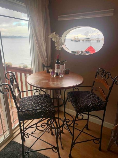 Entire cottage in Vashon, Washington 3 guests1 bedroom1 bed1 bath-14