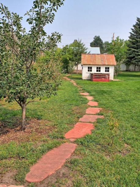 Entire home in Castle Rock, Colorado 2 guests1 bedroom1 bed1.5 baths-4