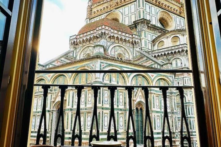 Entire rental unit in Florence, Italy 3 guests1 bedroom2 beds2 baths-1