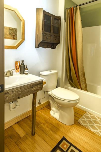 Farm stay in Corvallis, Oregon 5 guests1 bedroom2 beds1 bath-6