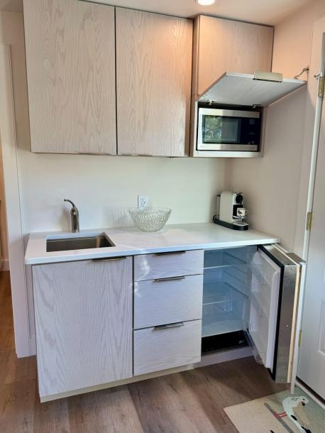 Entire guesthouse in Brewster, Massachusetts 2 guests1 bedroom2 beds1 bath-13