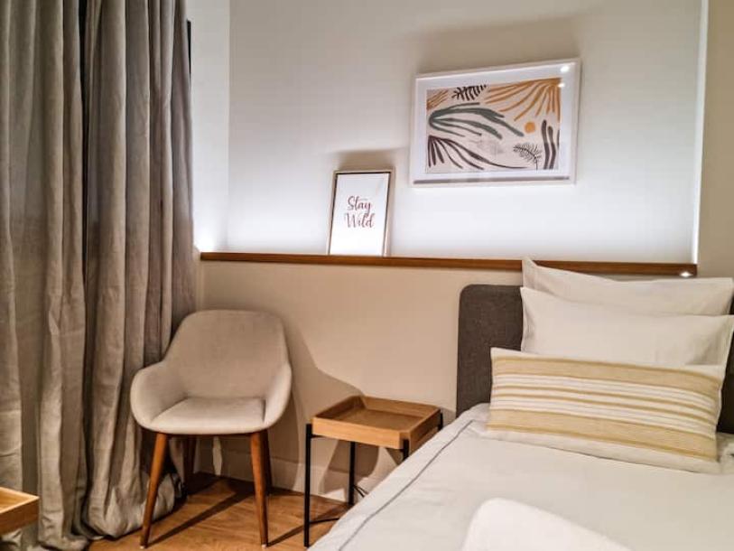 Entire rental unit in Barcelona, Spain 5 guests3 bedrooms3 beds2 baths-6