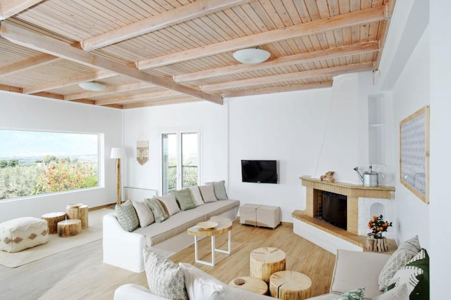 Entire cottage in Corinth, Greece 4 guests2 bedrooms3 beds1 bath-12