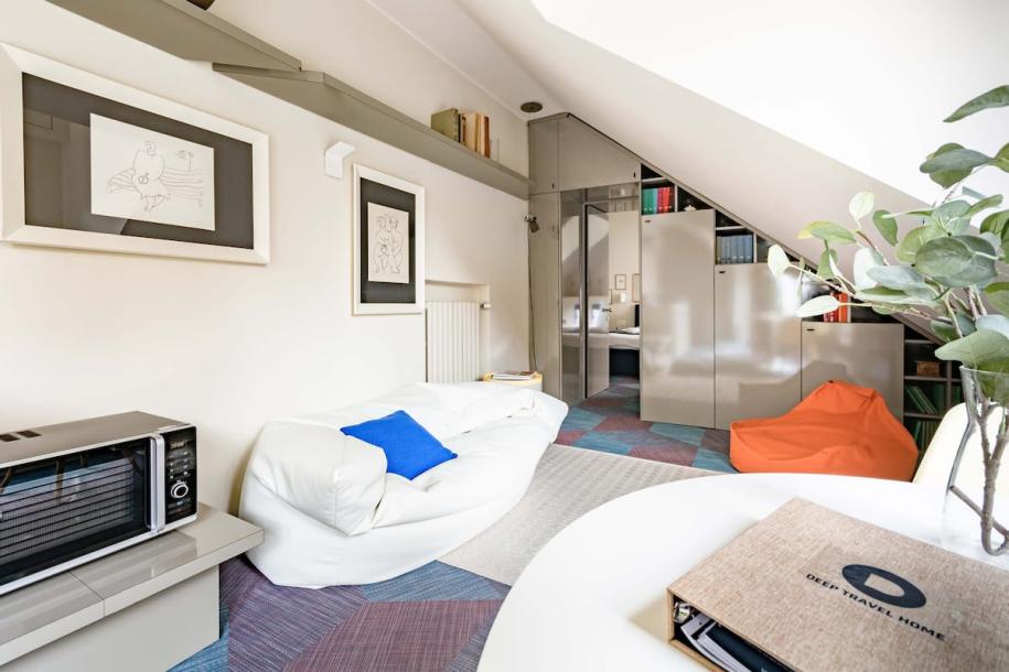 Entire rental unit in Milano, Italy 2 guests1 bedroom1 bed1 bath-16