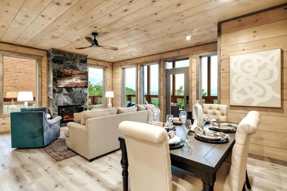 Entire cabin in Sevierville, Tennessee 8 guests2 bedrooms3 beds2 baths-14
