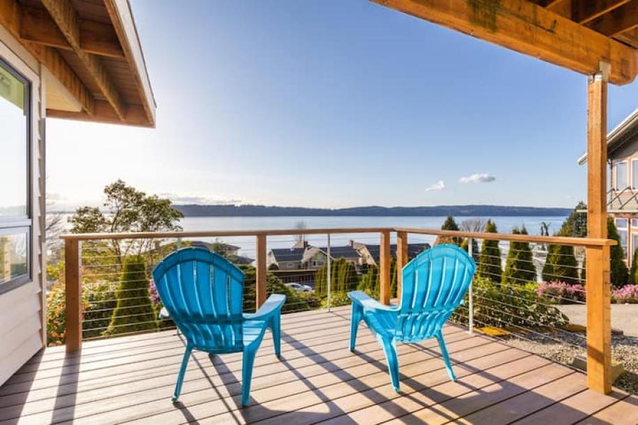 Entire guest suite in Mukilteo, Washington 3 guests1 bedroom1 bed1 bath-10