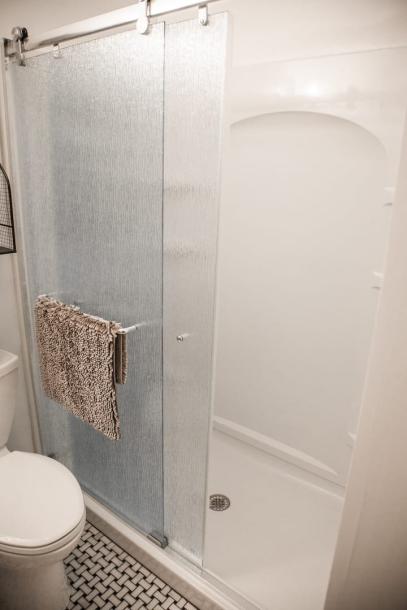 Treehouse in West Columbia, South Carolina 2 guests1 bedroom1 bed1 bath-10