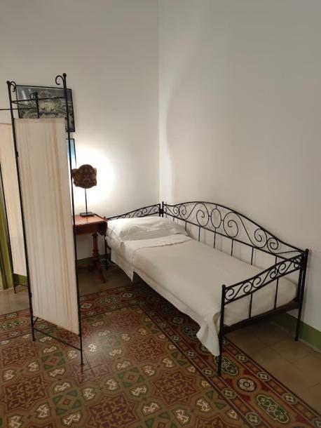 Room in Palermo, Italy 3 bedsDedicated bathroom-15