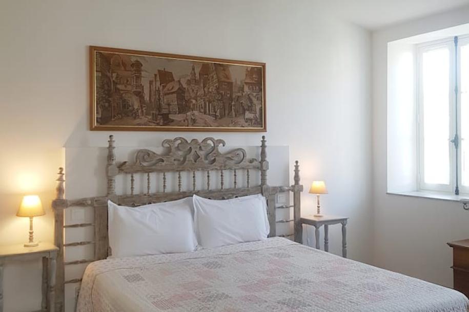 Entire home in Carcassonne, France 3 guests1 bedroom2 beds1 bath-11