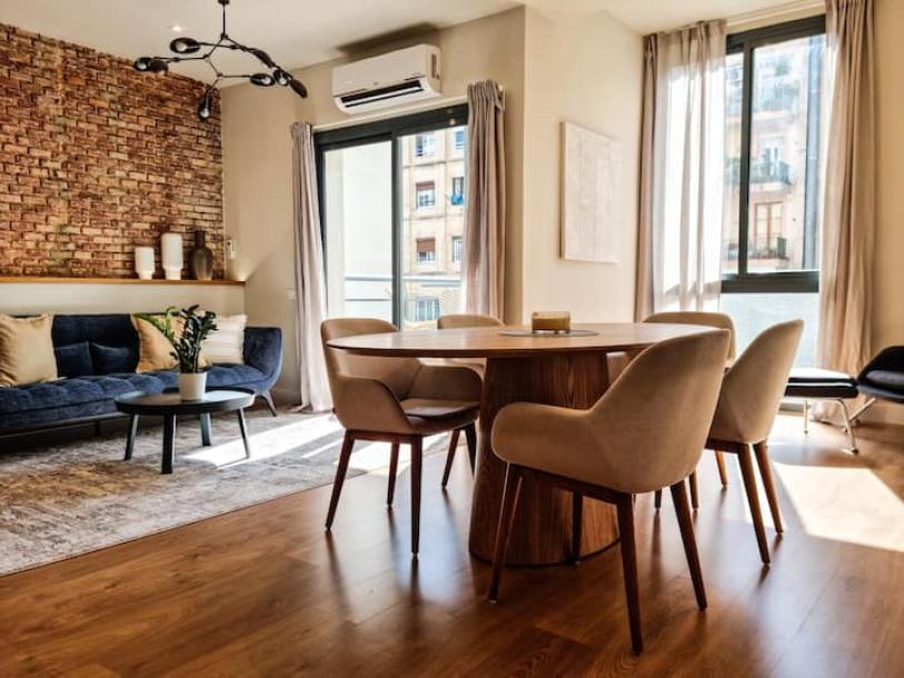 Entire rental unit in Barcelona, Spain 5 guests3 bedrooms3 beds2 baths-17