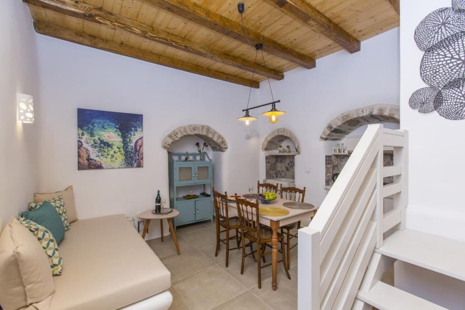 Entire rental unit in Naxos, Greece 5 guests2 bedrooms3 beds1.5 baths-16