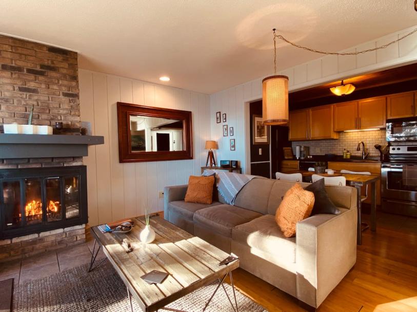 Entire condo in Tofte, Minnesota 2 guests1 bedroom1 bed1 bath-12