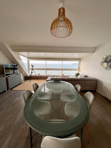Entire rental unit in Trélévern, France 2 guests1 bedroom1 bed1 bath-9