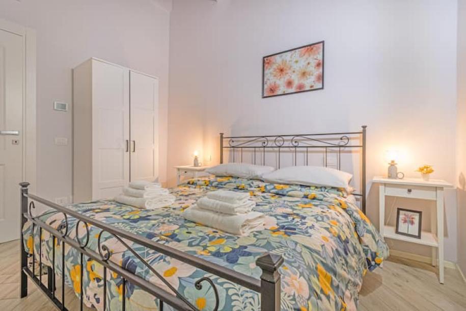 Entire rental unit in Parma, Italy 6 guests2 bedrooms3 beds2 baths-6