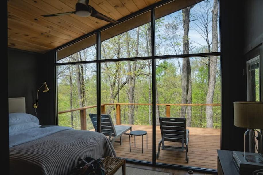 Entire cabin in Slade, Kentucky 2 guests1 bedroom1 bed1 bath-5