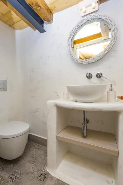 Entire rental unit in Naxos, Greece 5 guests2 bedrooms3 beds1.5 baths-7