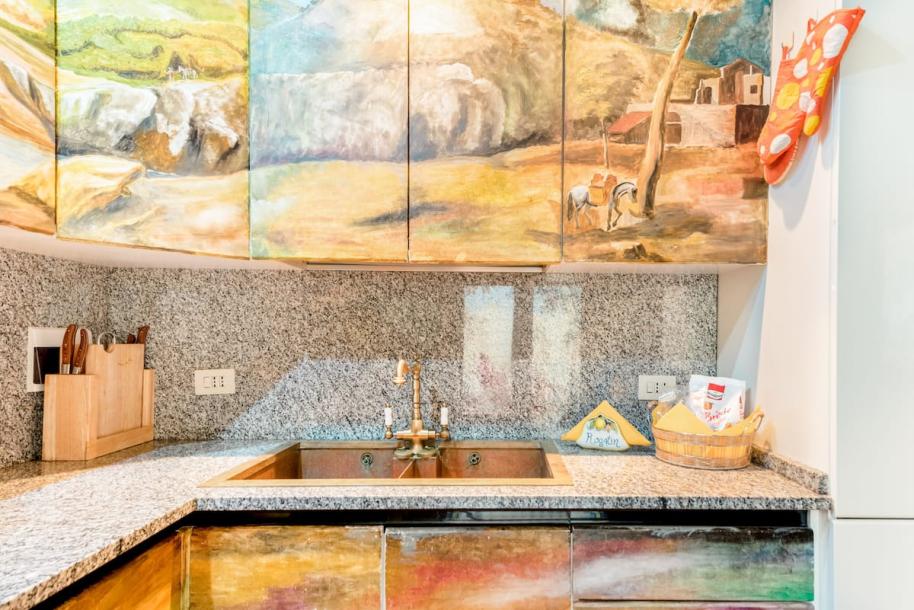Entire rental unit in Florence, Italy 3 guests1 bedroom2 beds2 baths-9