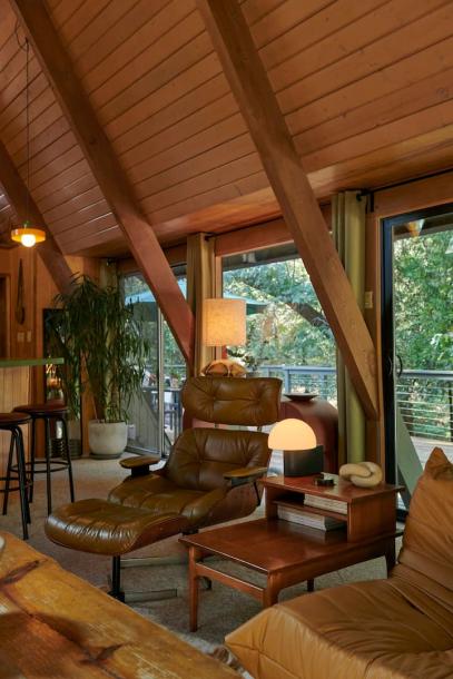 Entire cabin in Idyllwild-Pine Cove, California 4 guests2 bedrooms3 beds1 bath-15