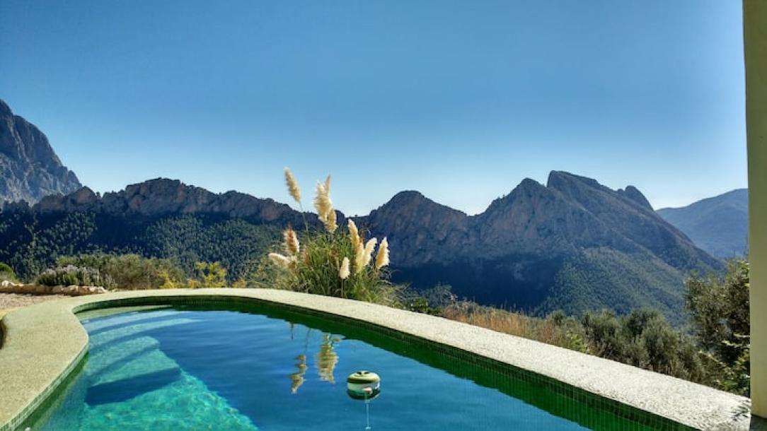 Entire cabin in Spain 2 guests1 bedroom1 bed1 bath-0